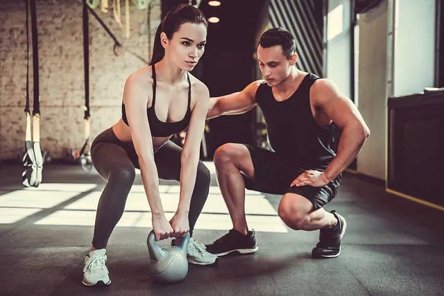 mujer entrenando